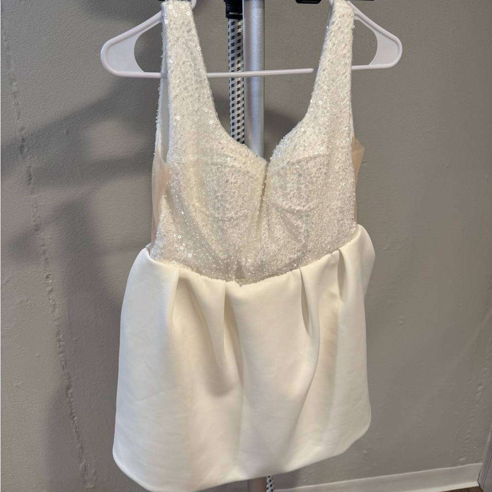 Elegant White Wedding Dress